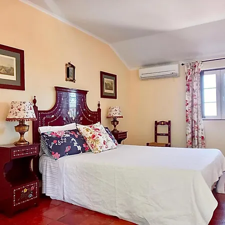 Casa De Castelo Novo